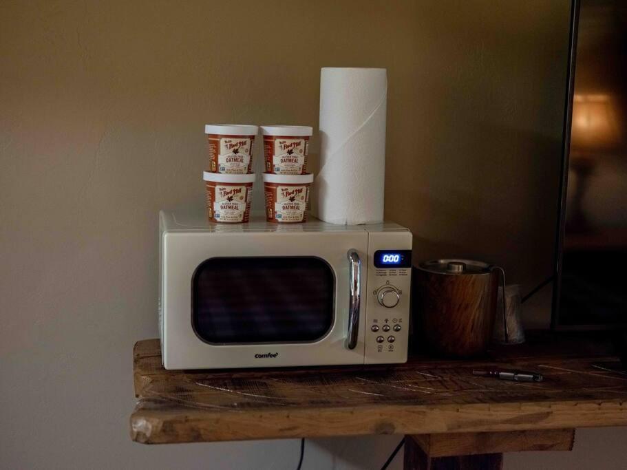 Stonegate Lodge King Bed Wifi 50 In Roku Tv Salt Water Pool Room # 101 Eureka Springs Εξωτερικό φωτογραφία